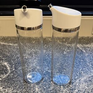 2 Oxo Good Grips precision pour Glass Oil & Vinegar Bottle dispensers cruets EUC